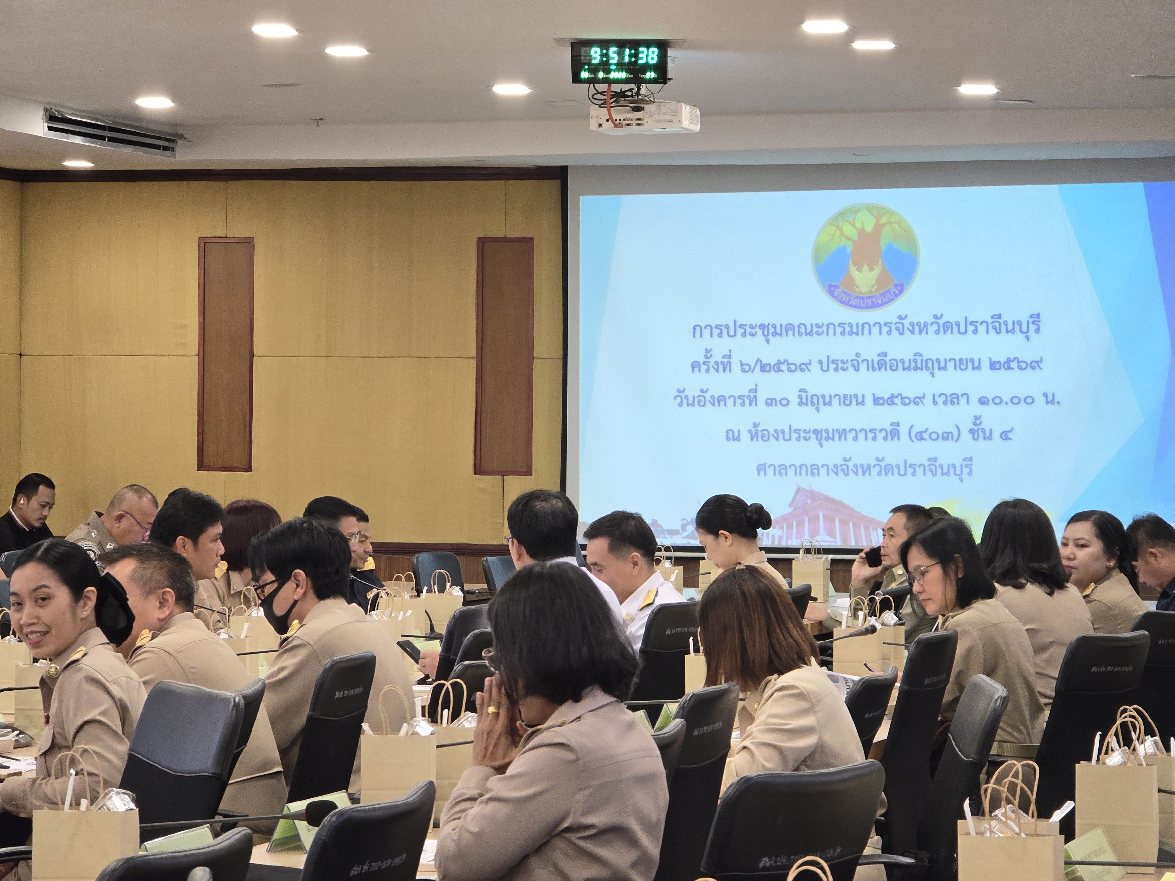 title - วันที่ 30 มิถุนายน 2569 เวลา 10.00 น. นายวิทูล ประดิษฐบุญ ปฏิรูปที่ดินจังหวัดปราจีนบุรี มอบหมายให้ นายลิขิต ผันผ่อน ผู้อำนวยการกลุ่มกฎหมาย เข้าร่วมการประชุมคณะกรมการจังหวัดปราจีนบุรี ครั้งที่ 6/2569 ประจำเดือนมิถุนายน